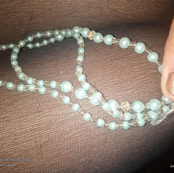 Handmade strung glass blue pearl looking beads necklace - Picture 5 of 8